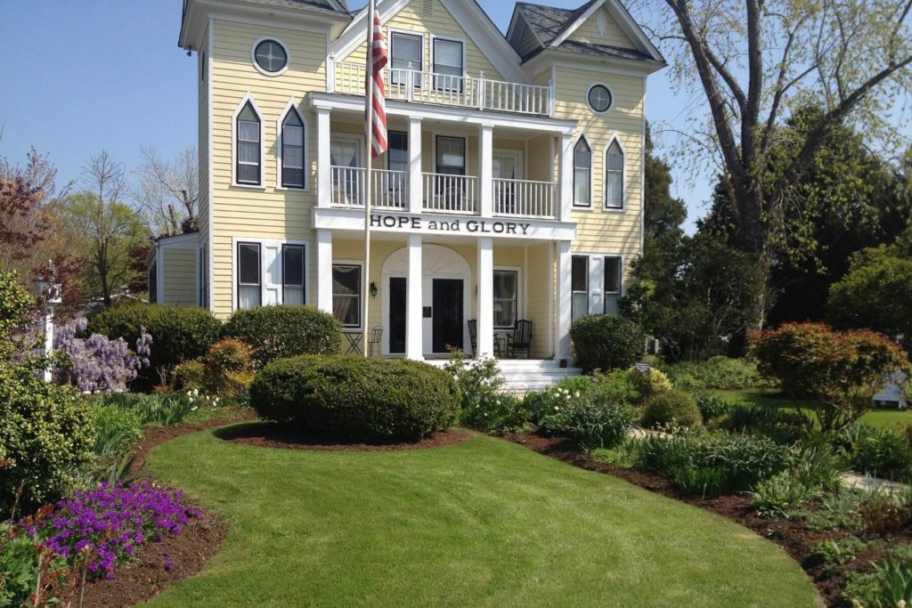The exterior of the Hope and Glory Inn, the best place for weekend getaways from Norfolk, VA